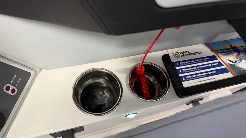 Slide: The Image of Mastercraft XT22 2026 - 80