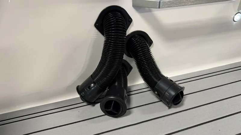 Slide: The Image of Mastercraft XT22 2026 - 37