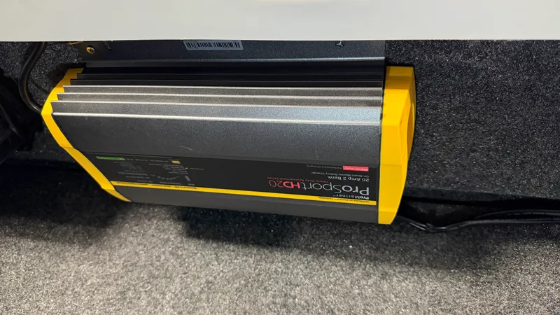 Slide: The Image of Mastercraft XT22 2026 - 54