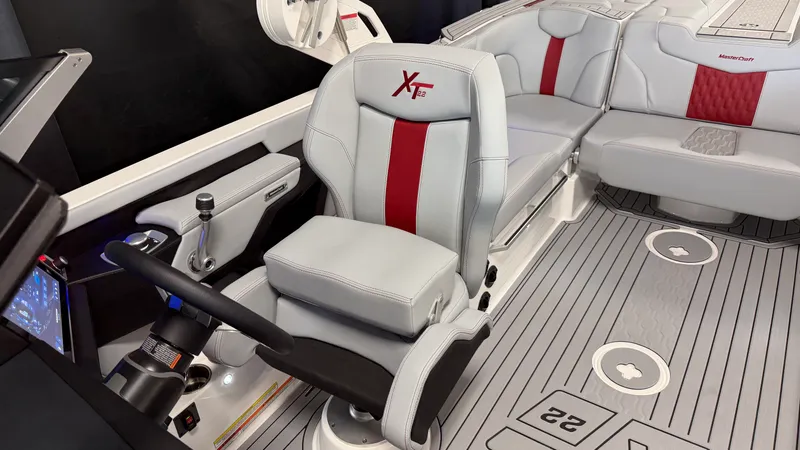 Slide: The Image of Mastercraft XT22 2026 - 75