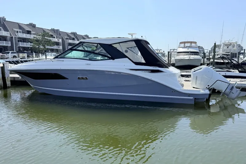 Slide: The Image of Sea Ray Sundancer 320 Outboard 2026 - 4