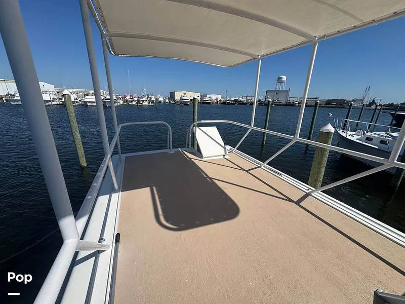 Slide: The Image of Non-skid Deck - 16833221