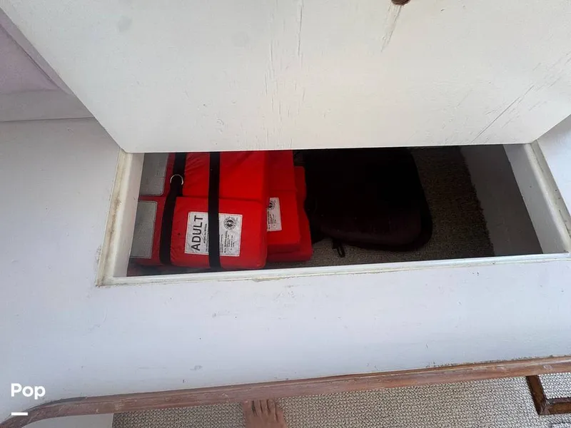 Slide: The Image of under seat storage - 16833283