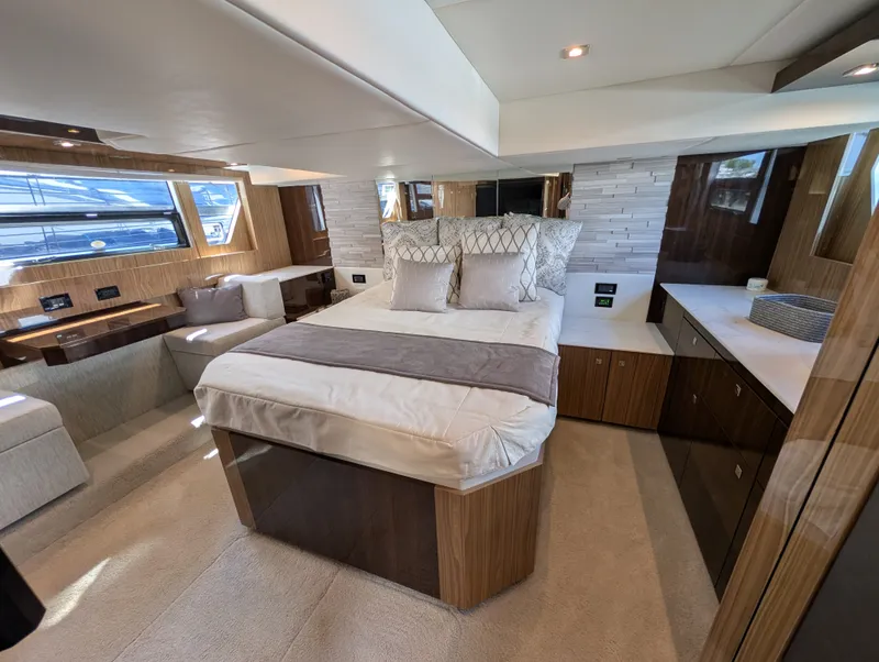 Slide: The Image of Cruisers 54 Cantius 2022 - 113
