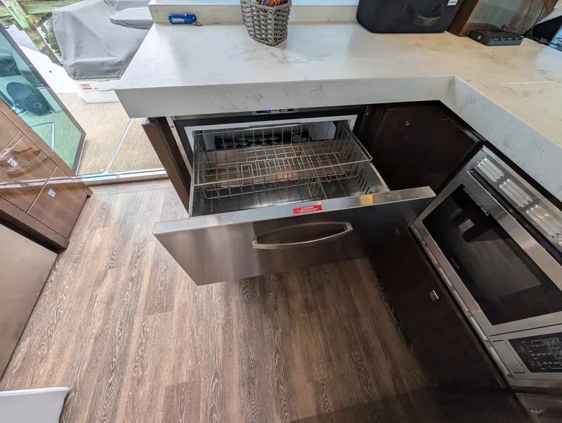 Slide: The Image of Cruisers 54 Cantius 2022 - 26