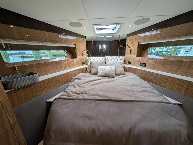 Slide: The Image of Cruisers 54 Cantius 2022 - 52