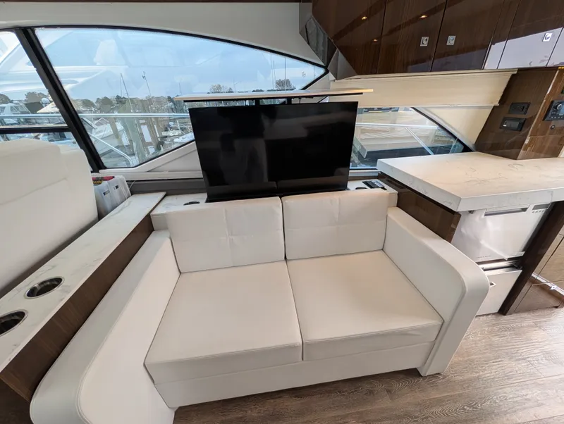Slide: The Image of Cruisers 54 Cantius 2022 - 7