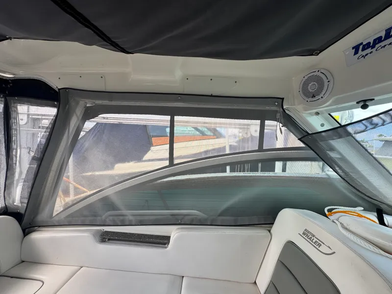 Slide: The Image of Boston Whaler 315 CONQUEST 2014 - 24