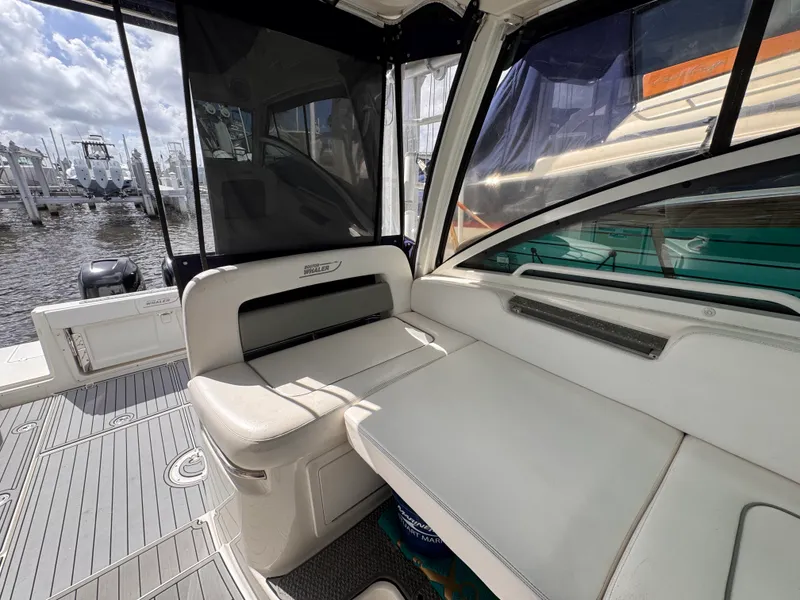 Slide: The Image of Boston Whaler 315 CONQUEST 2014 - 28
