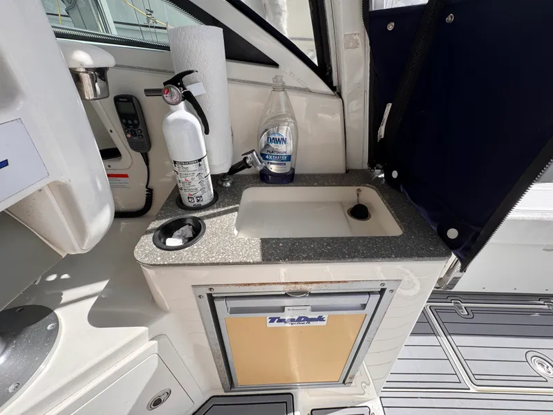 Slide: The Image of Boston Whaler 315 CONQUEST 2014 - 29