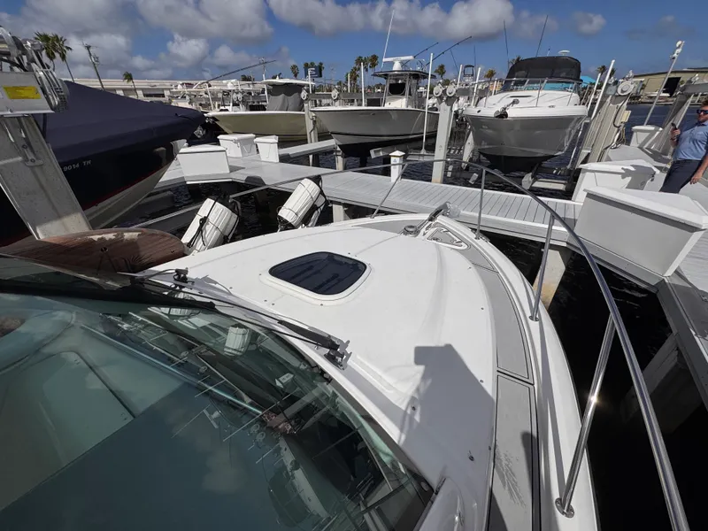 Slide: The Image of Boston Whaler 315 CONQUEST 2014 - 32