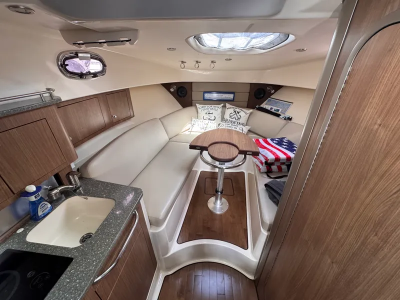 Slide: The Image of Boston Whaler 315 CONQUEST 2014 - 36