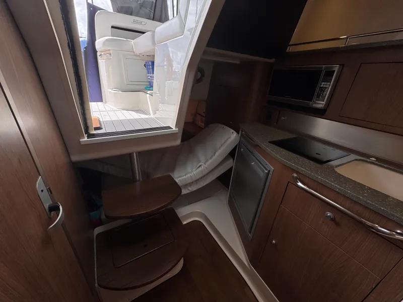 Slide: The Image of Boston Whaler 315 CONQUEST 2014 - 43