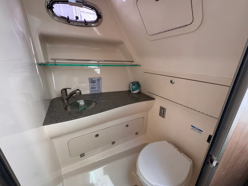 Slide: The Image of Boston Whaler 315 CONQUEST 2014 - 45