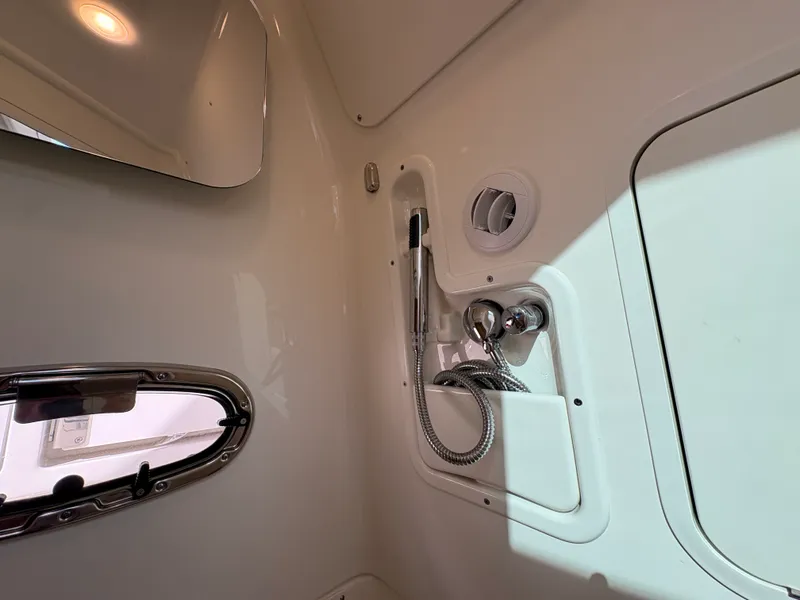 Slide: The Image of Boston Whaler 380 Outrage 2026 - 38