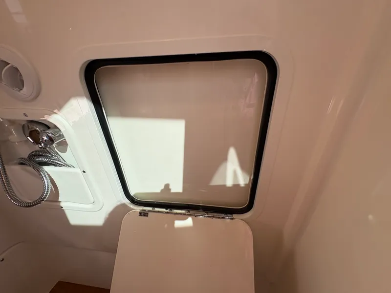 Slide: The Image of Boston Whaler 380 Outrage 2026 - 39