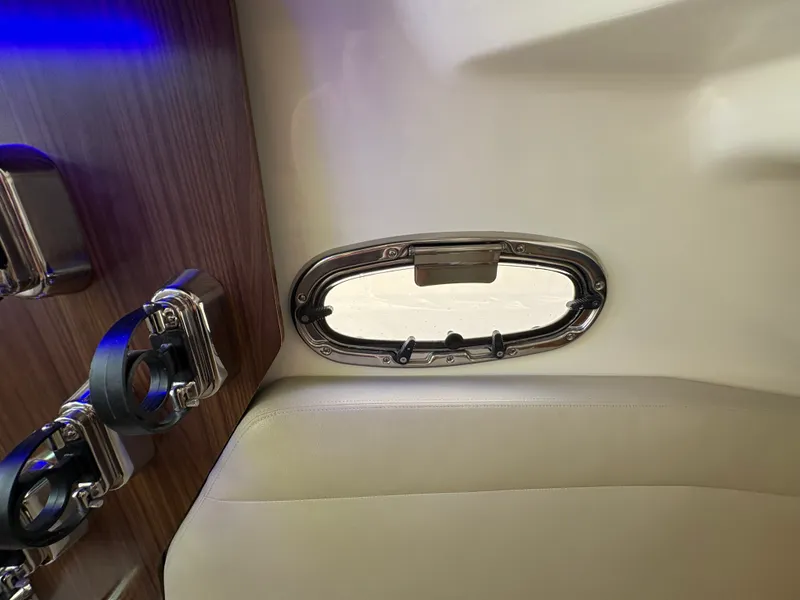 Slide: The Image of Boston Whaler 380 Outrage 2026 - 45