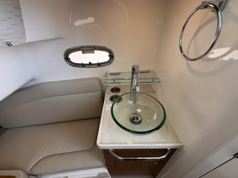 Slide: The Image of Boston Whaler 380 Outrage 2026 - 48
