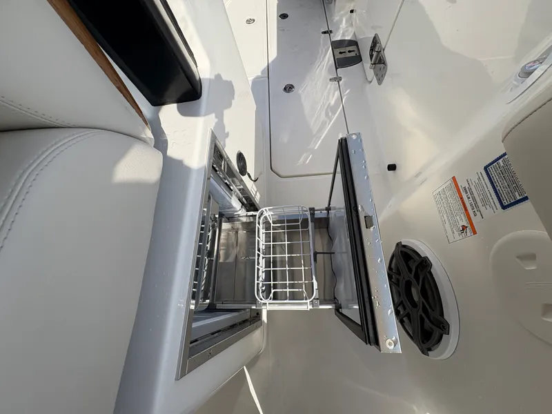 Slide: The Image of Boston Whaler 380 Outrage 2026 - 57