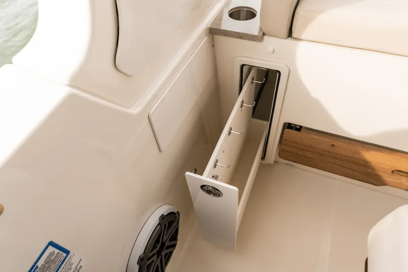 Slide: The Image of Boston Whaler 380 Realm 2026 - 105