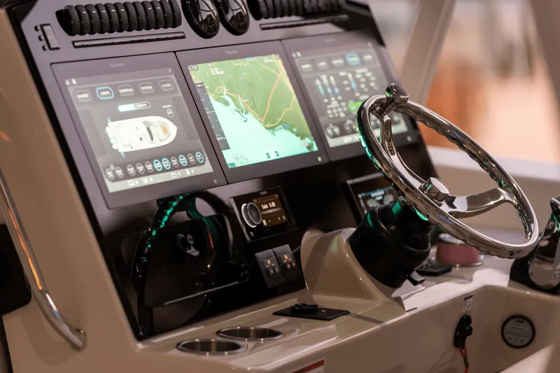 Slide: The Image of Boston Whaler 380 Realm 2026 - 52