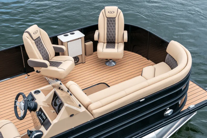 Slide: The Image of Harris Sunliner 250 2026 - 4