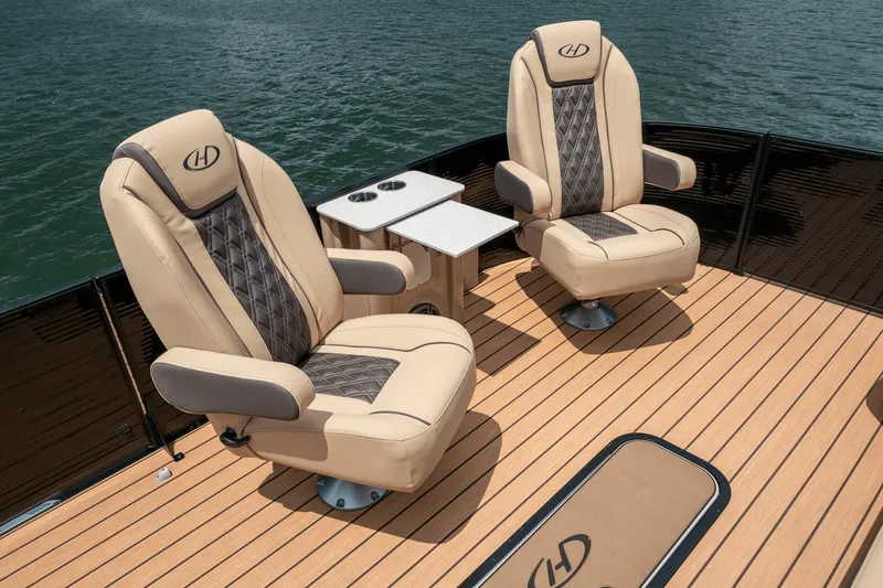 Slide: The Image of Harris Sunliner 250 2026 - 5