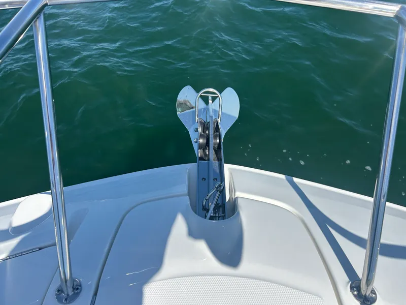 Slide: The Image of Sea Ray Sundancer 320 Outboard 2026 - 27