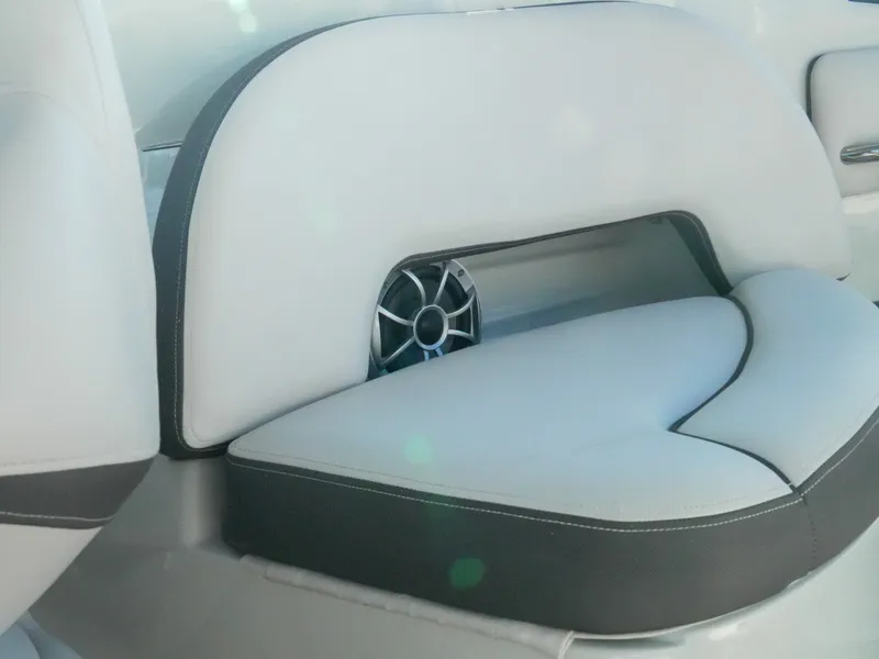 Slide: The Image of Crownline Boats 270 XSS 2021 - 27