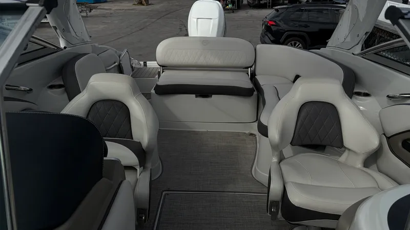 Slide: The Image of Crownline Boats 270 XSS 2021 - 36