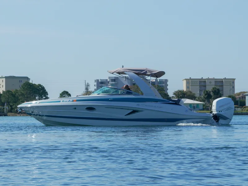 Slide: The Image of Crownline Boats 270 XSS 2021 - 4