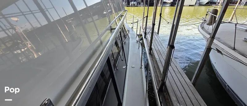 Slide: The Image of Carver Yachts 370 Aft Cabin 1996 - 16842709