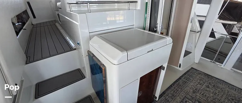 Slide: The Image of Carver Yachts 370 Aft Cabin 1996 - 16842719