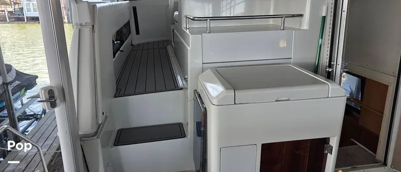 Slide: The Image of Carver Yachts 370 Aft Cabin 1996 - 16842705