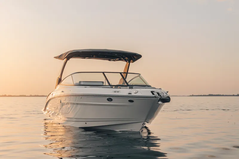 Slide: The Image of Sea Ray SLX 280 2026 - 41