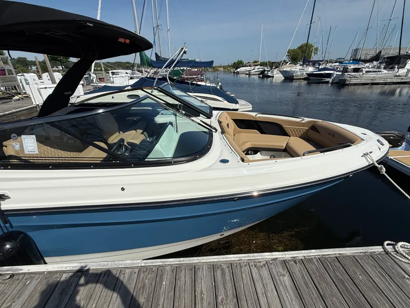 Slide: The Image of Sea Ray SLX 280 2026 - 6