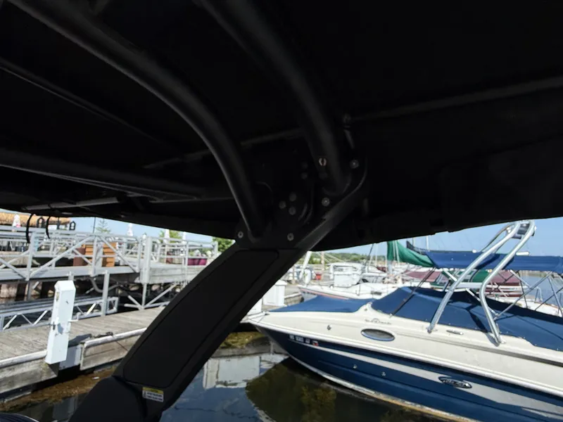 Slide: The Image of Sea Ray SLX 280 2026 - 62
