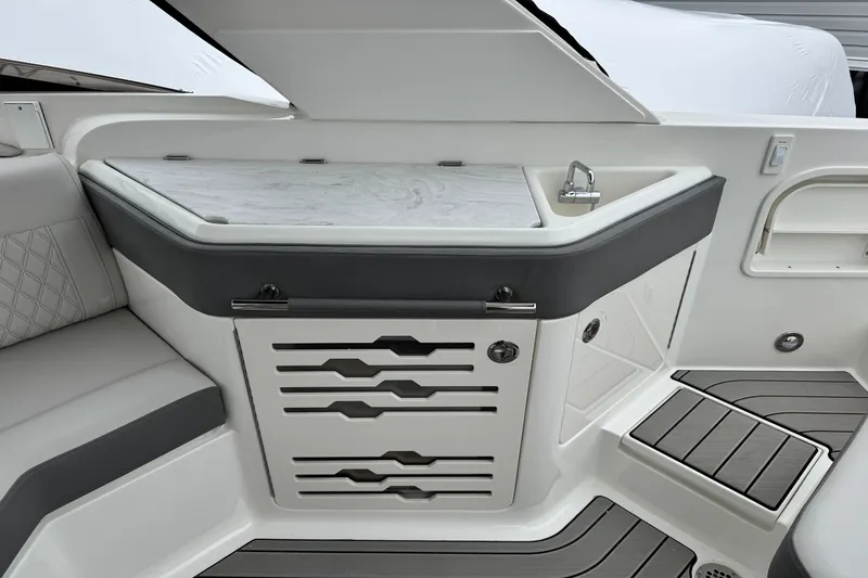 Slide: The Image of Sea Ray SLX 310 Outboard 2026 - 21