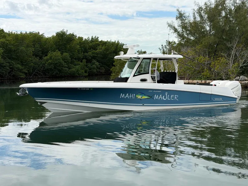 Slide: The Image of Boston Whaler 350 OUTRAGE 2019 - 5