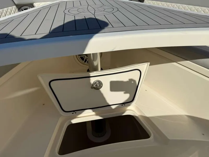 Slide: The Image of Scout 425 LXF 2022 - 17