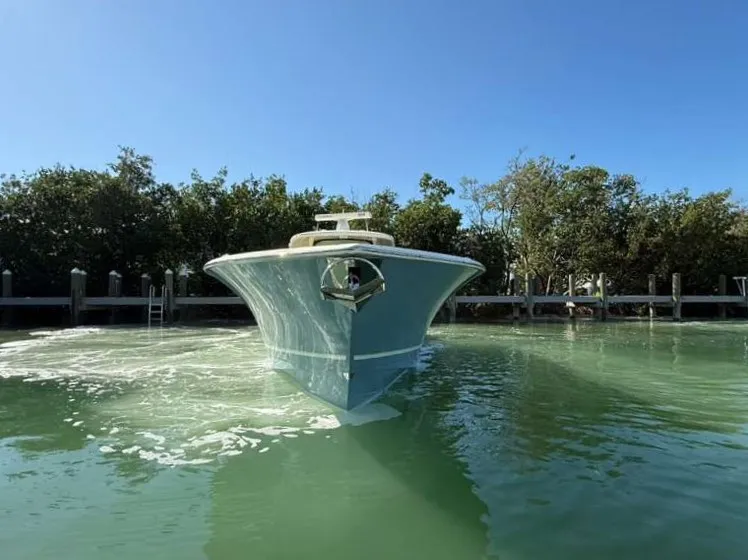 Slide: The Image of Scout 425 LXF 2022 - 2