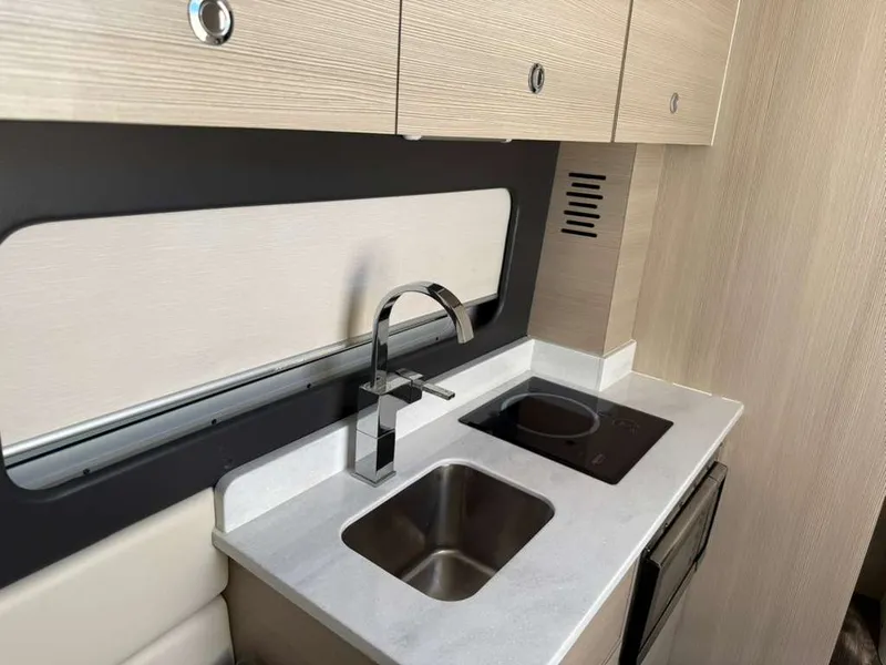 Slide: The Image of Scout 425 LXF 2022 - 26