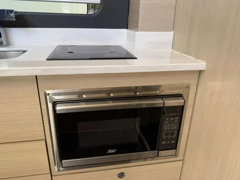 Slide: The Image of Scout 425 LXF 2022 - 27