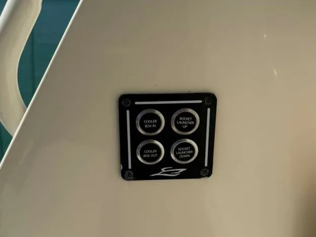 Slide: The Image of Scout 425 LXF 2022 - 43