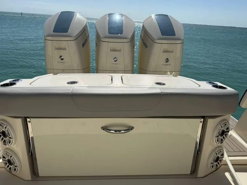 Slide: The Image of Scout 425 LXF 2022 - 47