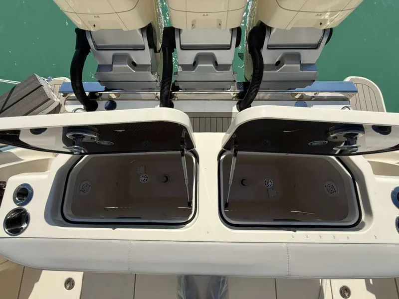 Slide: The Image of Scout 425 LXF 2022 - 53