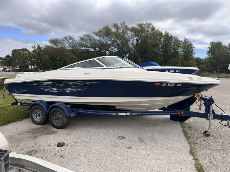 Slide: The Image of Sea Ray 205 Sport 2008 - 1