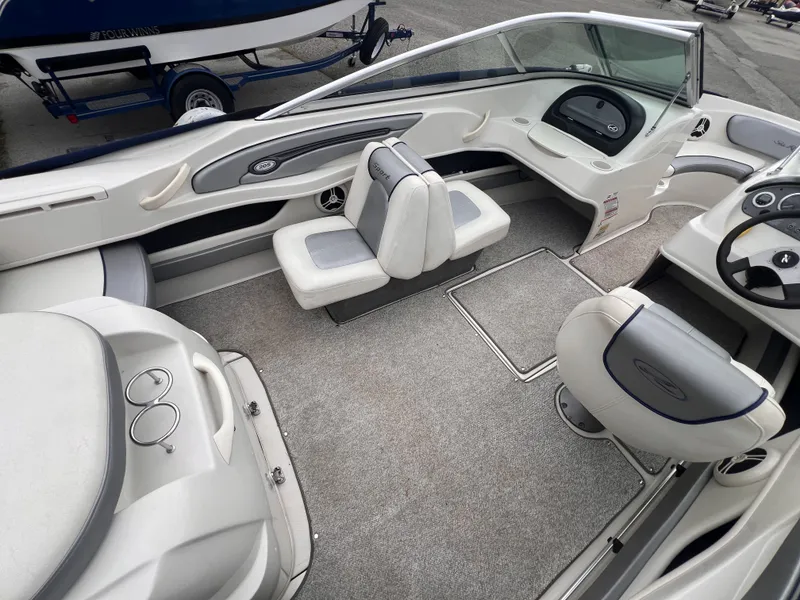 Slide: The Image of Sea Ray 205 Sport 2008 - 10