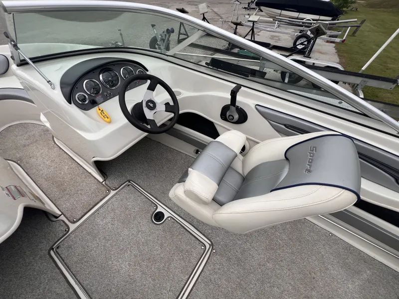 Slide: The Image of Sea Ray 205 Sport 2008 - 12