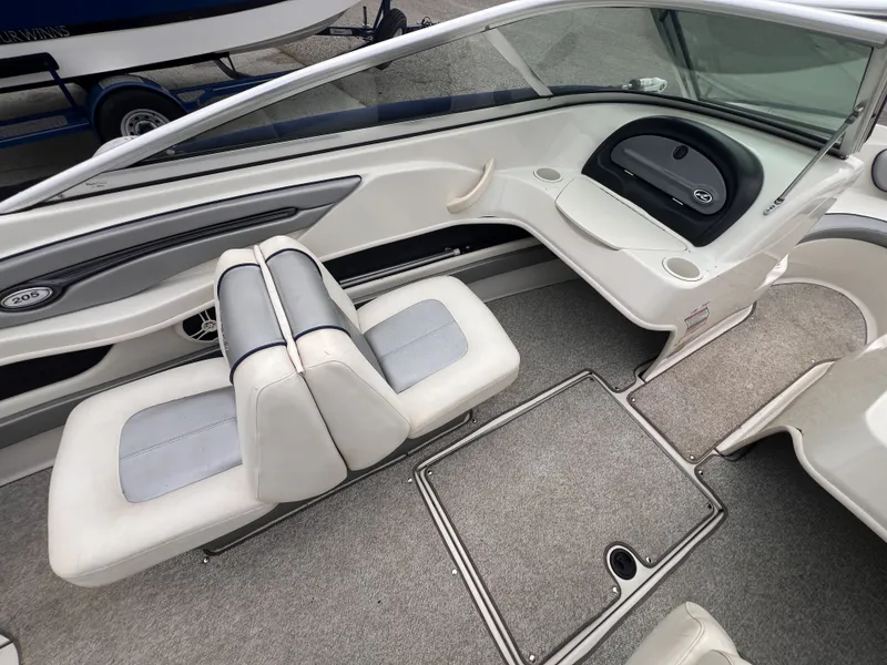 Slide: The Image of Sea Ray 205 Sport 2008 - 13